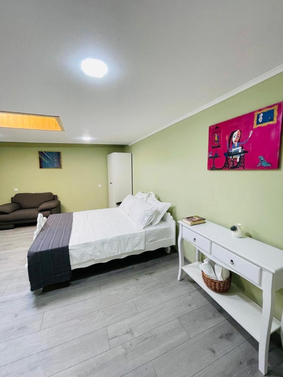 Art Hotel Tabidze تبليسي المظهر الخارجي الصورة